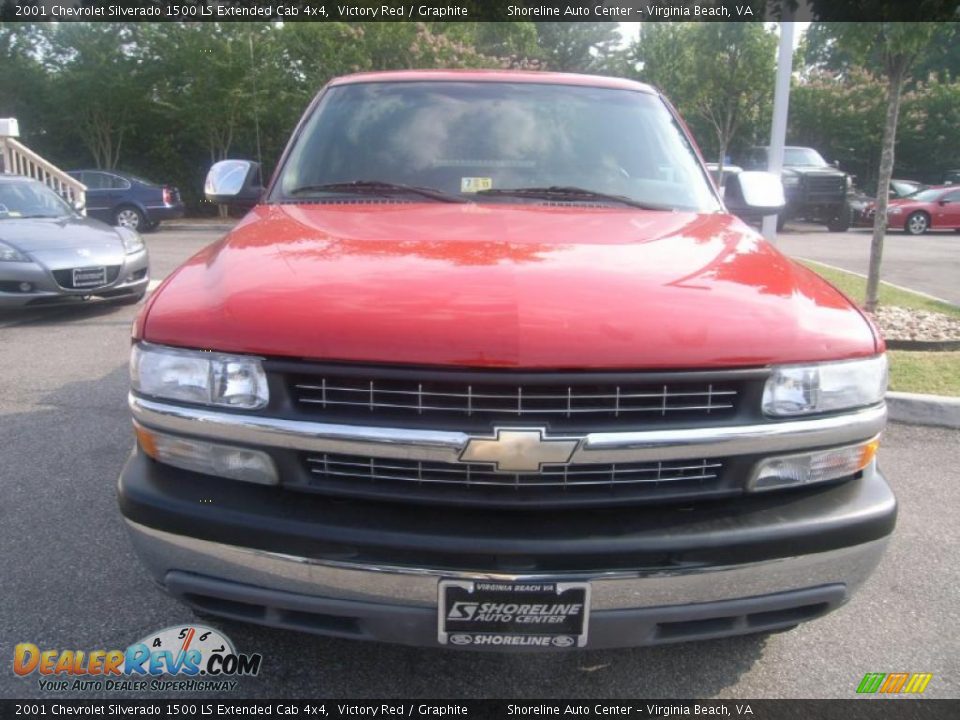 2001 Chevrolet Silverado 1500 LS Extended Cab 4x4 Victory Red / Graphite Photo #9