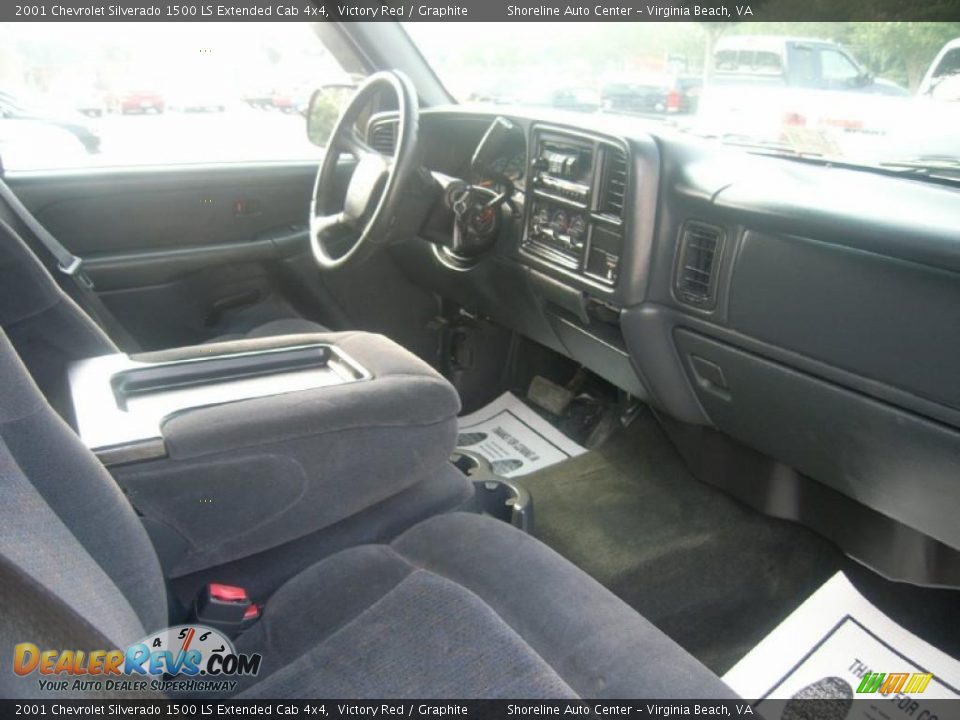 2001 Chevrolet Silverado 1500 LS Extended Cab 4x4 Victory Red / Graphite Photo #14