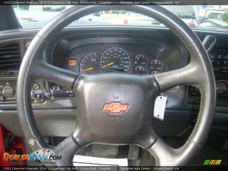 2001 Chevrolet Silverado 1500 LS Extended Cab 4x4 Victory Red / Graphite Photo #17