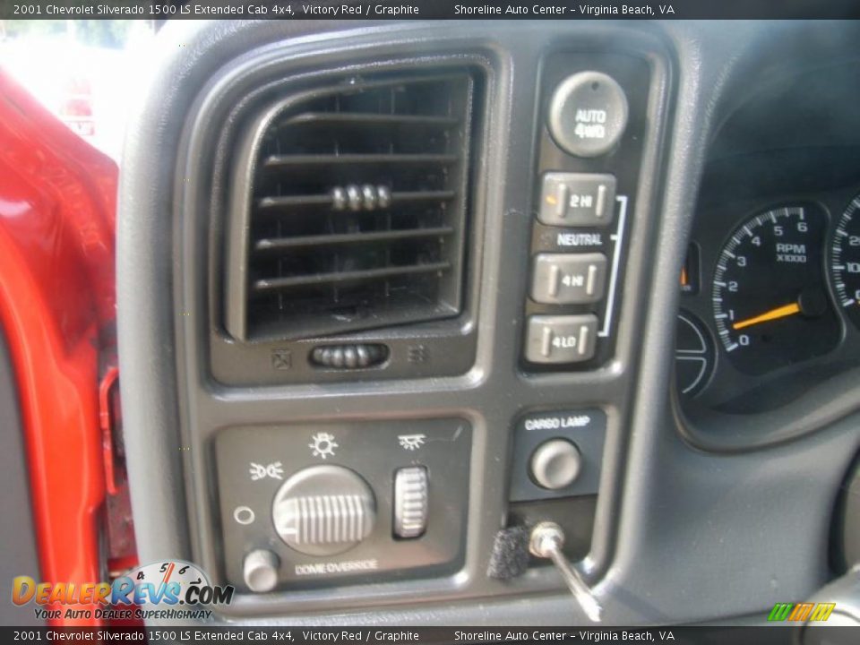 2001 Chevrolet Silverado 1500 LS Extended Cab 4x4 Victory Red / Graphite Photo #19