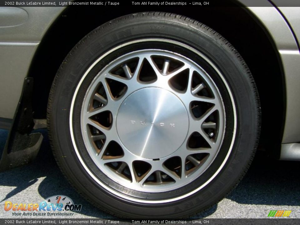 2002 Buick LeSabre Limited Light Bronzemist Metallic / Taupe Photo #8