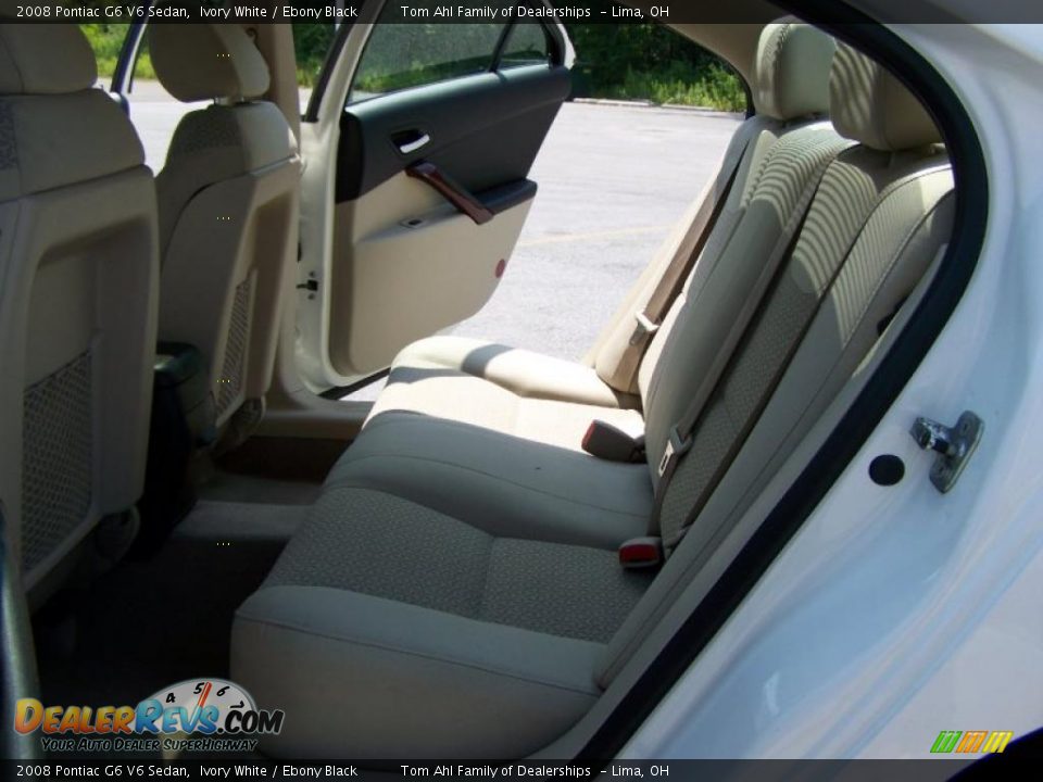 2008 Pontiac G6 V6 Sedan Ivory White / Ebony Black Photo #10