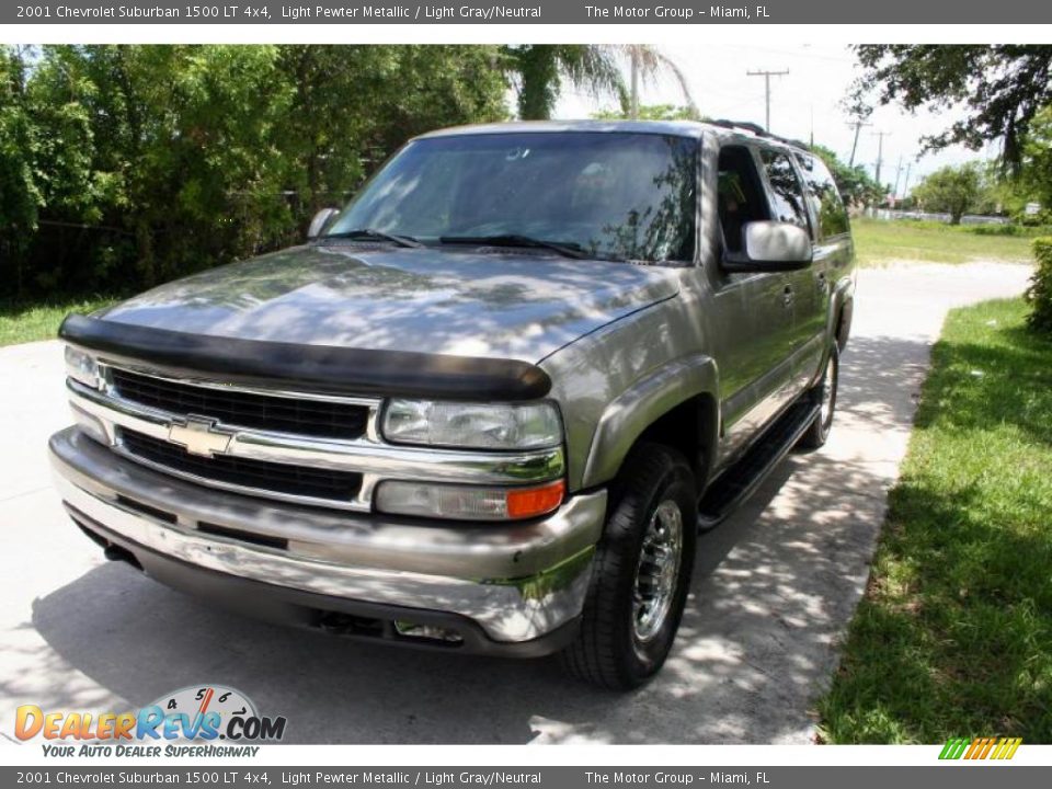 2001 Chevrolet Suburban 1500 LT 4x4 Light Pewter Metallic / Light Gray/Neutral Photo #20