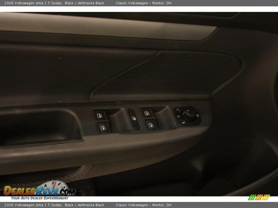 2006 Volkswagen Jetta 2.5 Sedan Black / Anthracite Black Photo #9