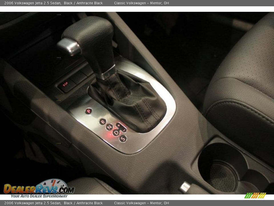 2006 Volkswagen Jetta 2.5 Sedan Black / Anthracite Black Photo #15