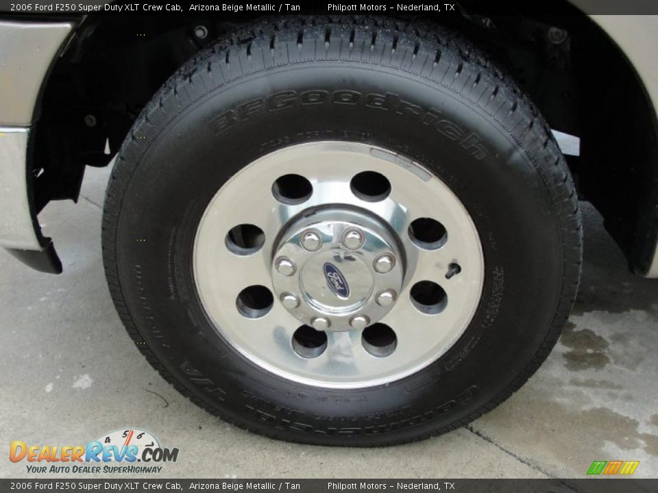 2006 Ford F250 Super Duty XLT Crew Cab Arizona Beige Metallic / Tan Photo #12