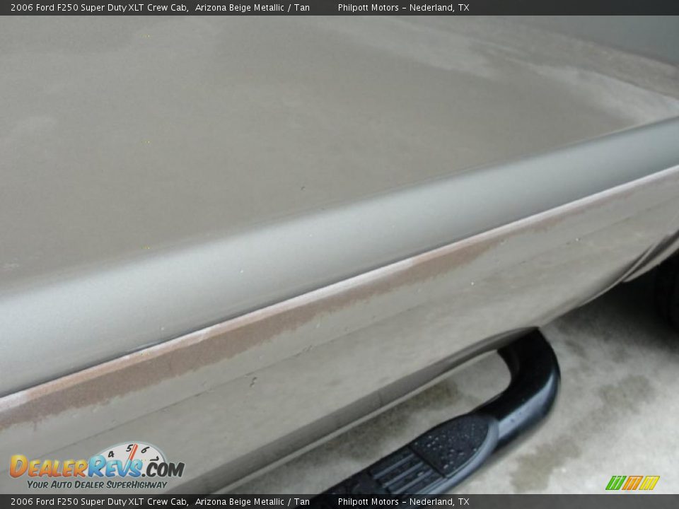 2006 Ford F250 Super Duty XLT Crew Cab Arizona Beige Metallic / Tan Photo #24