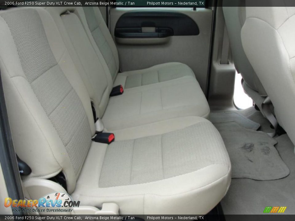 2006 Ford F250 Super Duty XLT Crew Cab Arizona Beige Metallic / Tan Photo #30