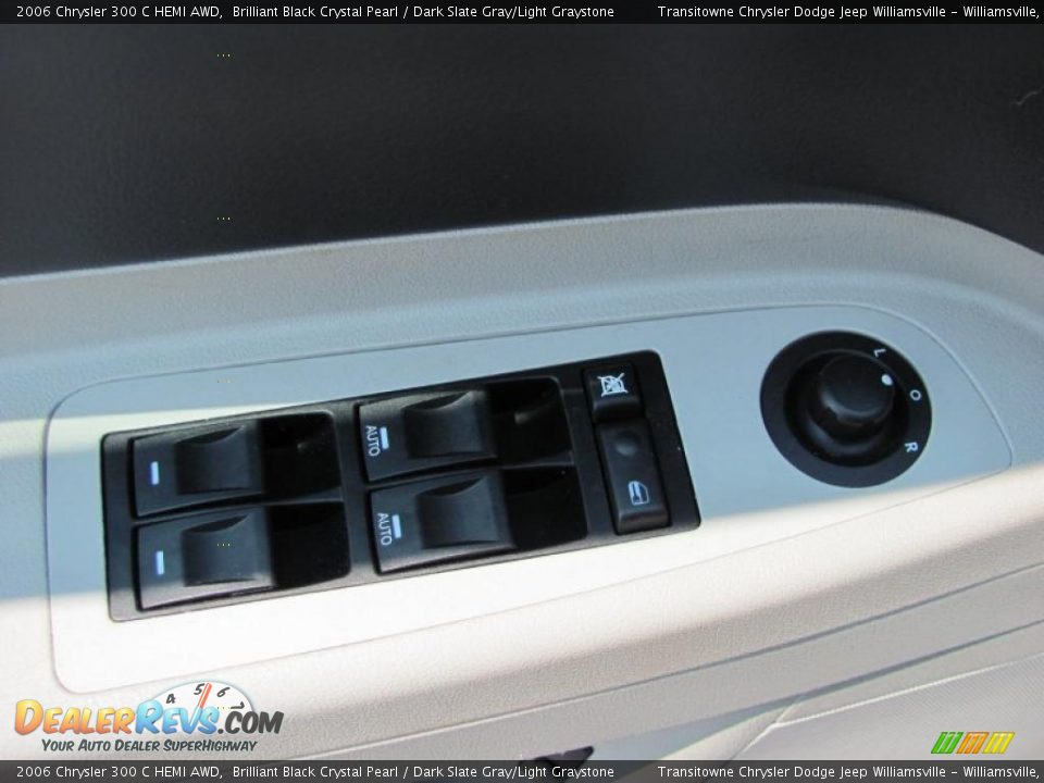 2006 Chrysler 300 C HEMI AWD Brilliant Black Crystal Pearl / Dark Slate Gray/Light Graystone Photo #22