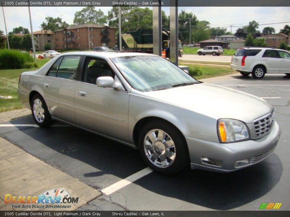 2005 Cadillac DeVille DTS Light Platinum / Dark Gray Photo #3