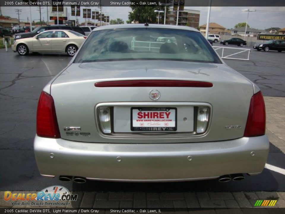 2005 Cadillac DeVille DTS Light Platinum / Dark Gray Photo #5