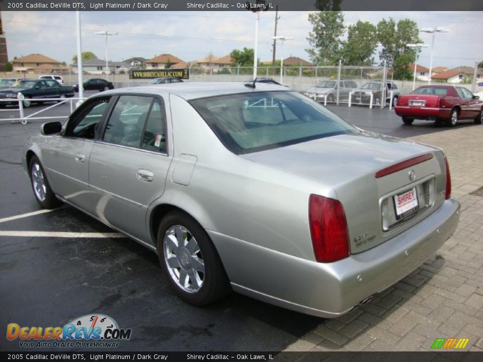 2005 Cadillac DeVille DTS Light Platinum / Dark Gray Photo #6