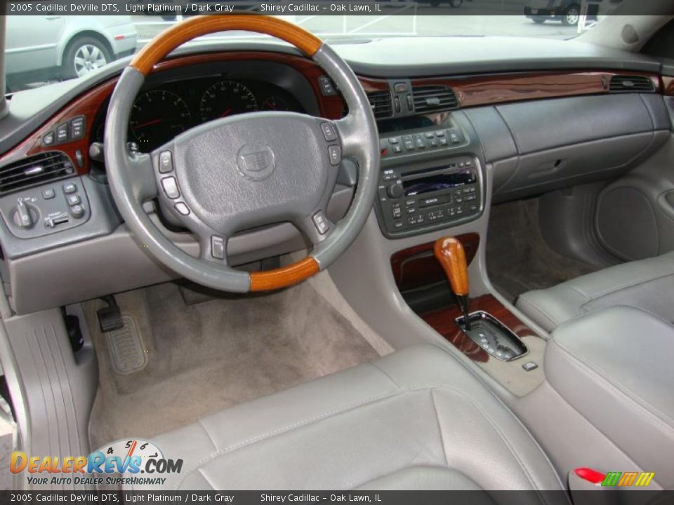 2005 Cadillac DeVille DTS Light Platinum / Dark Gray Photo #12