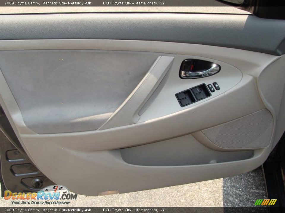 2009 Toyota Camry Magnetic Gray Metallic / Ash Photo #16
