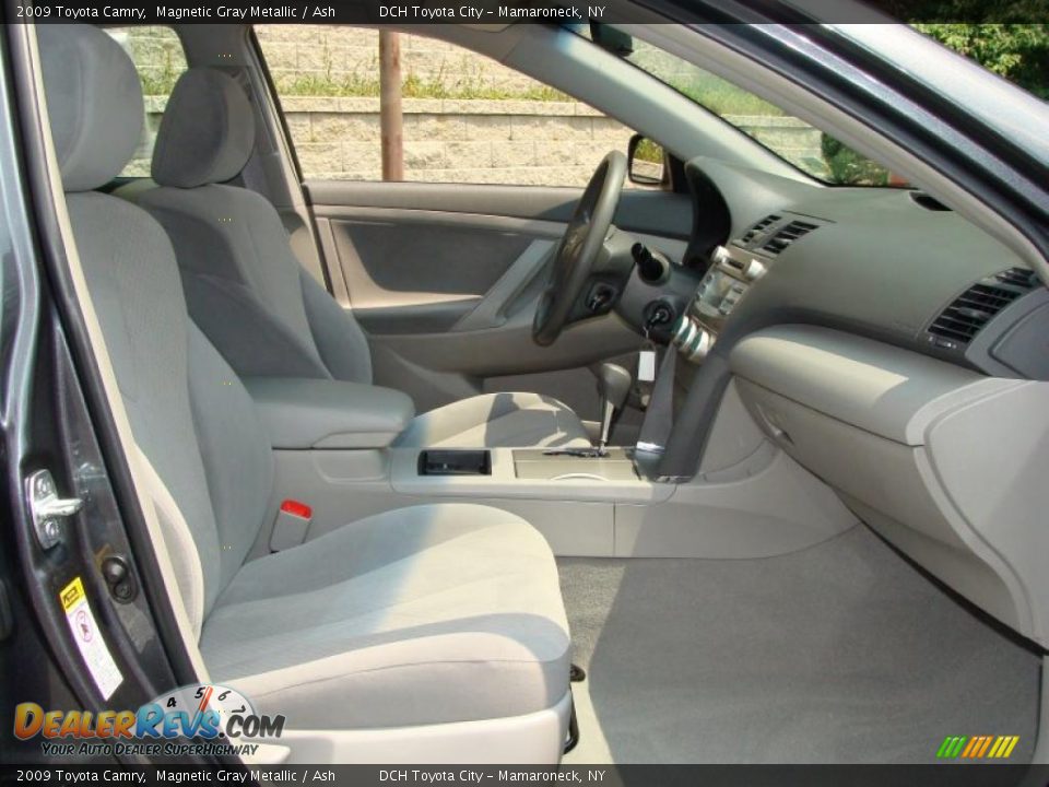 2009 Toyota Camry Magnetic Gray Metallic / Ash Photo #18