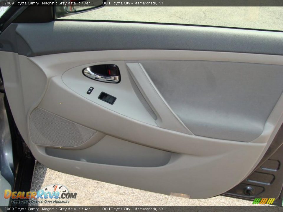 2009 Toyota Camry Magnetic Gray Metallic / Ash Photo #19