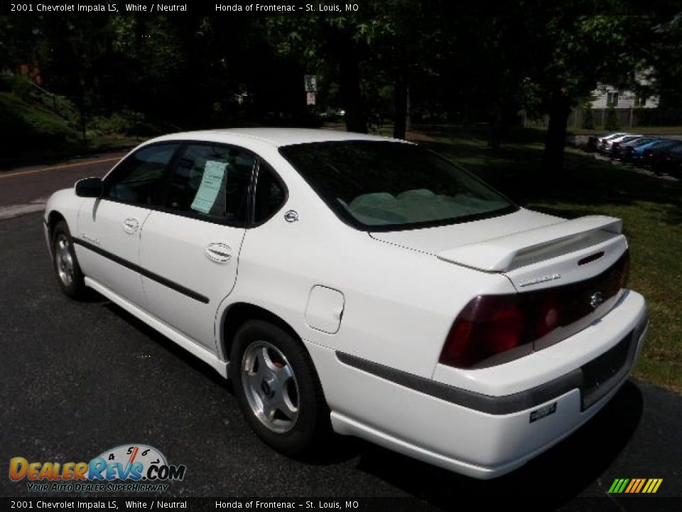 2001 Chevrolet Impala LS White / Neutral Photo #2