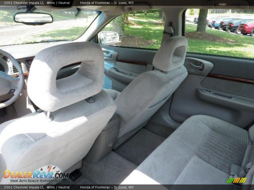 2001 Chevrolet Impala LS White / Neutral Photo #10