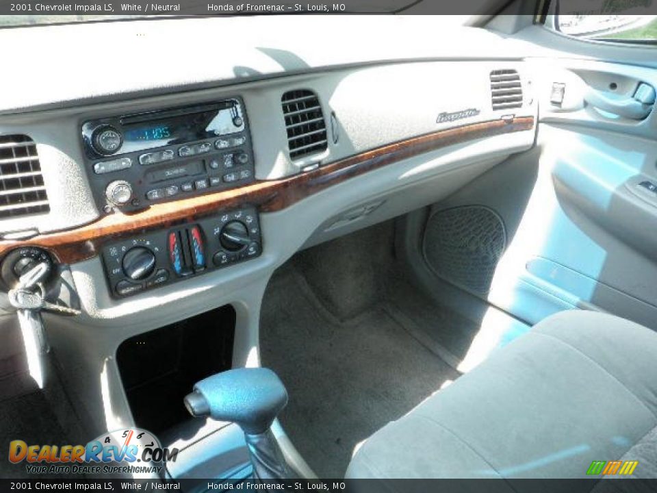 2001 Chevrolet Impala LS White / Neutral Photo #15