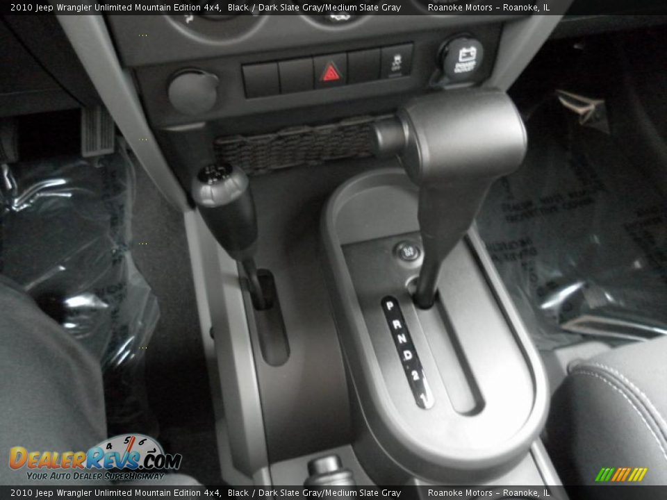 2010 Jeep Wrangler Unlimited Mountain Edition 4x4 Black / Dark Slate Gray/Medium Slate Gray Photo #16