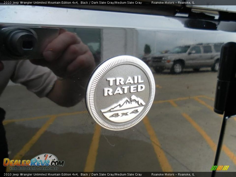 2010 Jeep Wrangler Unlimited Mountain Edition 4x4 Black / Dark Slate Gray/Medium Slate Gray Photo #20