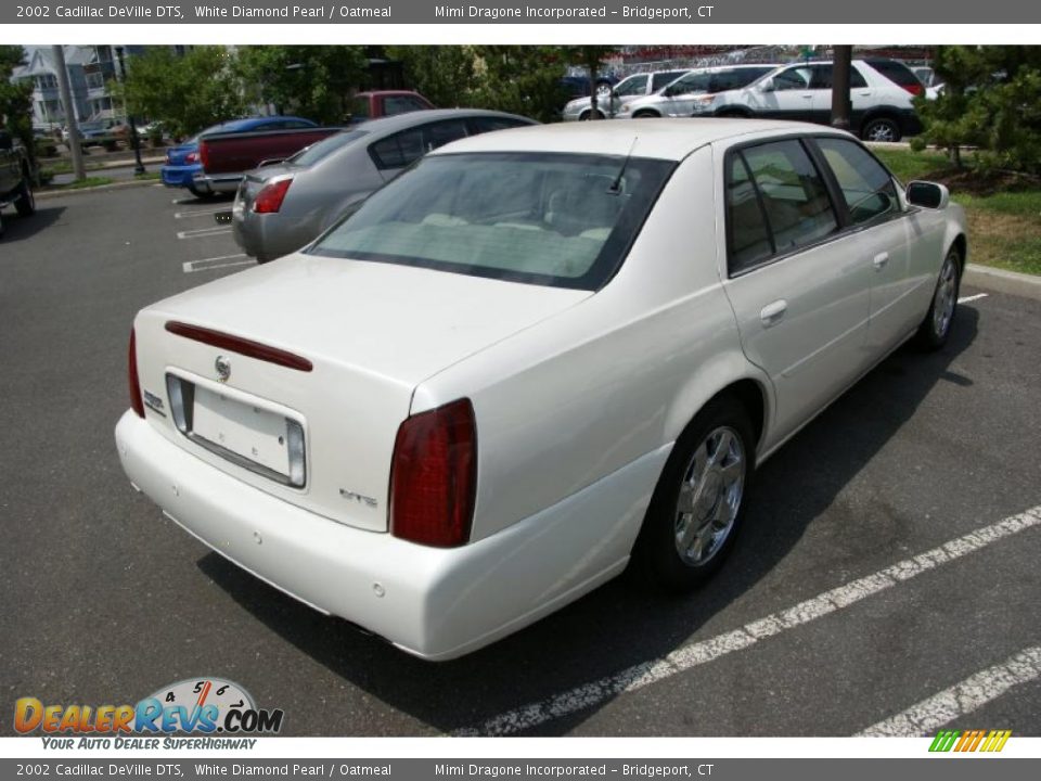 2002 Cadillac DeVille DTS White Diamond Pearl / Oatmeal Photo #4
