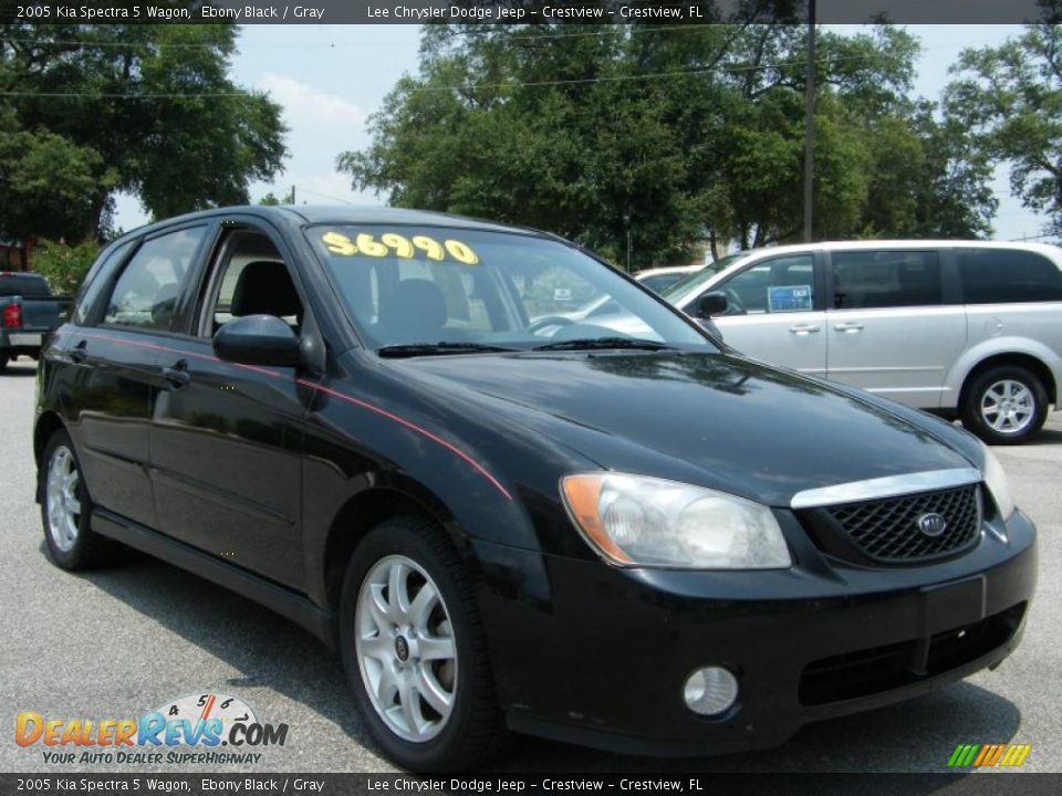 2005 Kia Spectra 5 Wagon Ebony Black / Gray Photo #7