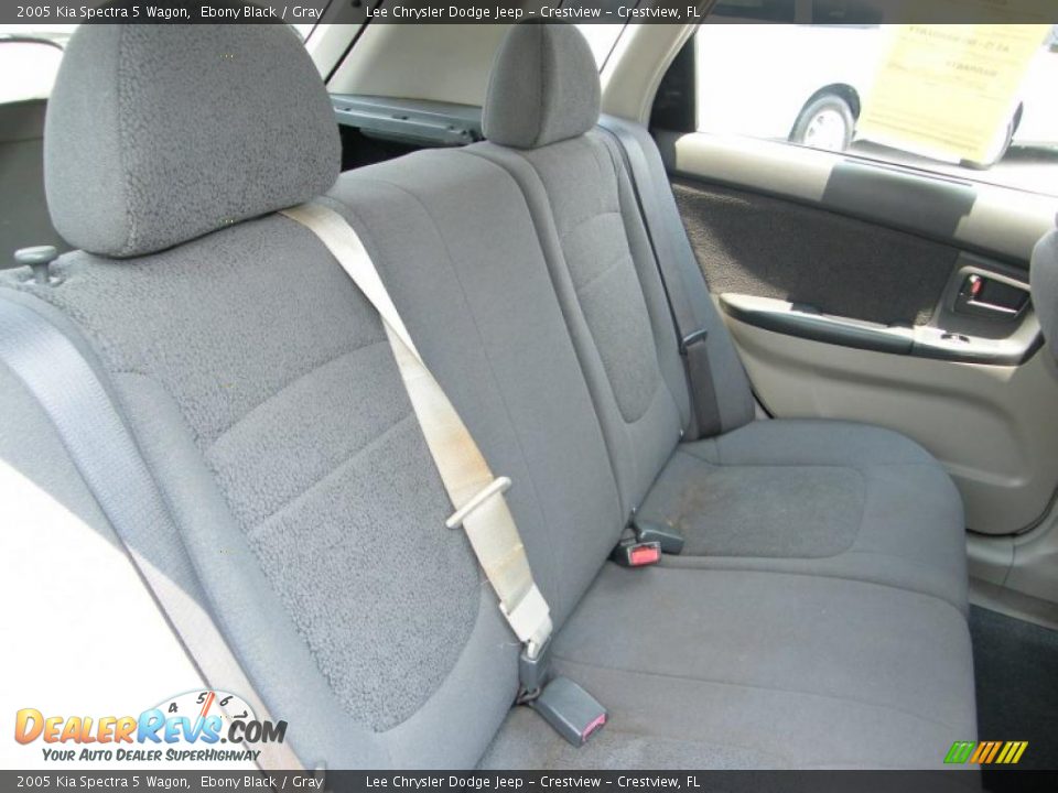 2005 Kia Spectra 5 Wagon Ebony Black / Gray Photo #25