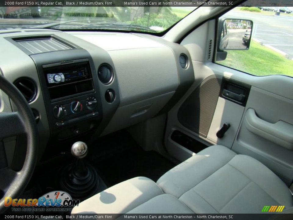 2008 Ford F150 XL Regular Cab Black / Medium/Dark Flint Photo #16