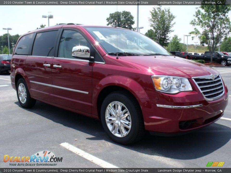 2010 Chrysler Town & Country Limited Deep Cherry Red Crystal Pearl / Medium Slate Gray/Light Shale Photo #4