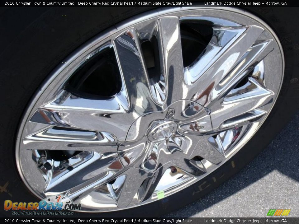 2010 Chrysler Town & Country Limited Deep Cherry Red Crystal Pearl / Medium Slate Gray/Light Shale Photo #5