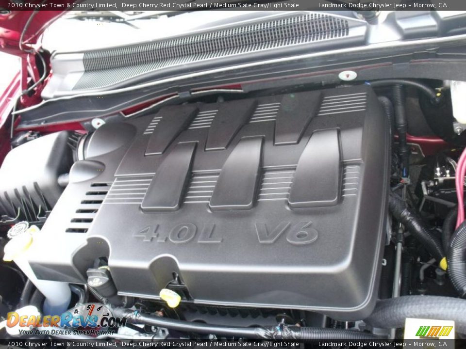2010 Chrysler Town & Country Limited Deep Cherry Red Crystal Pearl / Medium Slate Gray/Light Shale Photo #14