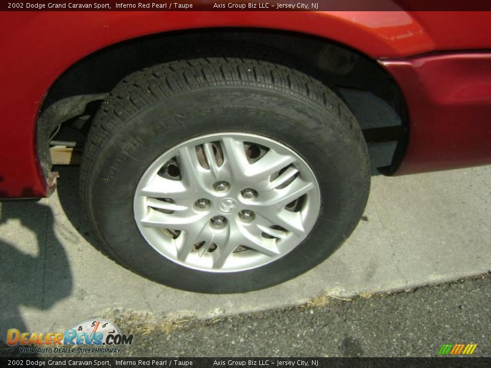 2002 Dodge Grand Caravan Sport Inferno Red Pearl / Taupe Photo #8