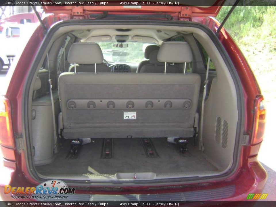 2002 Dodge Grand Caravan Sport Inferno Red Pearl / Taupe Photo #13
