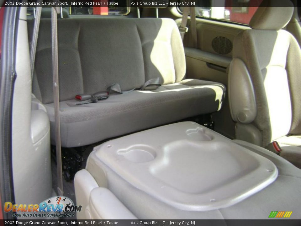 2002 Dodge Grand Caravan Sport Inferno Red Pearl / Taupe Photo #15