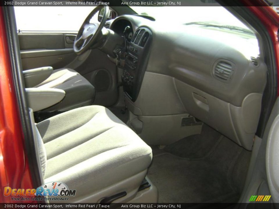 2002 Dodge Grand Caravan Sport Inferno Red Pearl / Taupe Photo #17