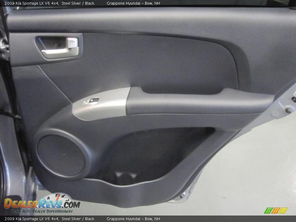 2009 Kia Sportage LX V6 4x4 Steel Silver / Black Photo #10