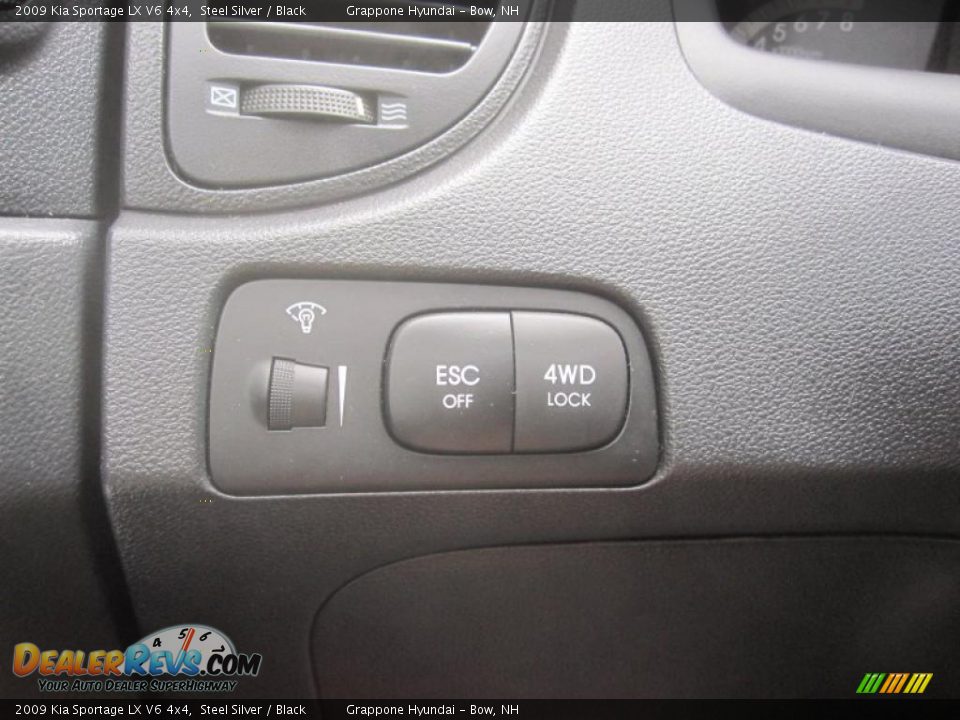 2009 Kia Sportage LX V6 4x4 Steel Silver / Black Photo #15