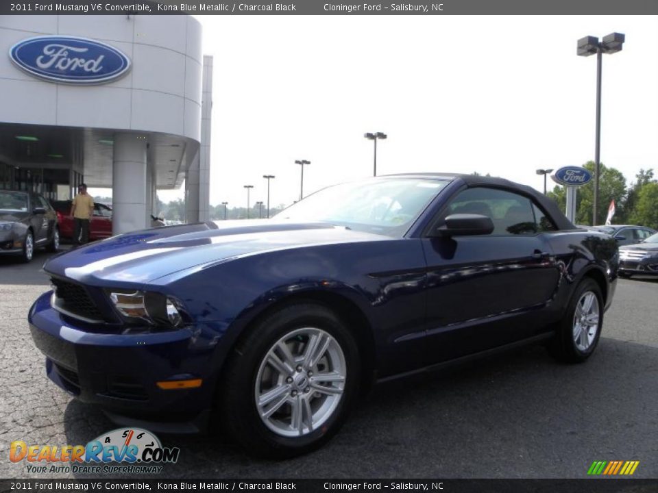 2011 Ford Mustang V6 Convertible Kona Blue Metallic / Charcoal Black Photo #6