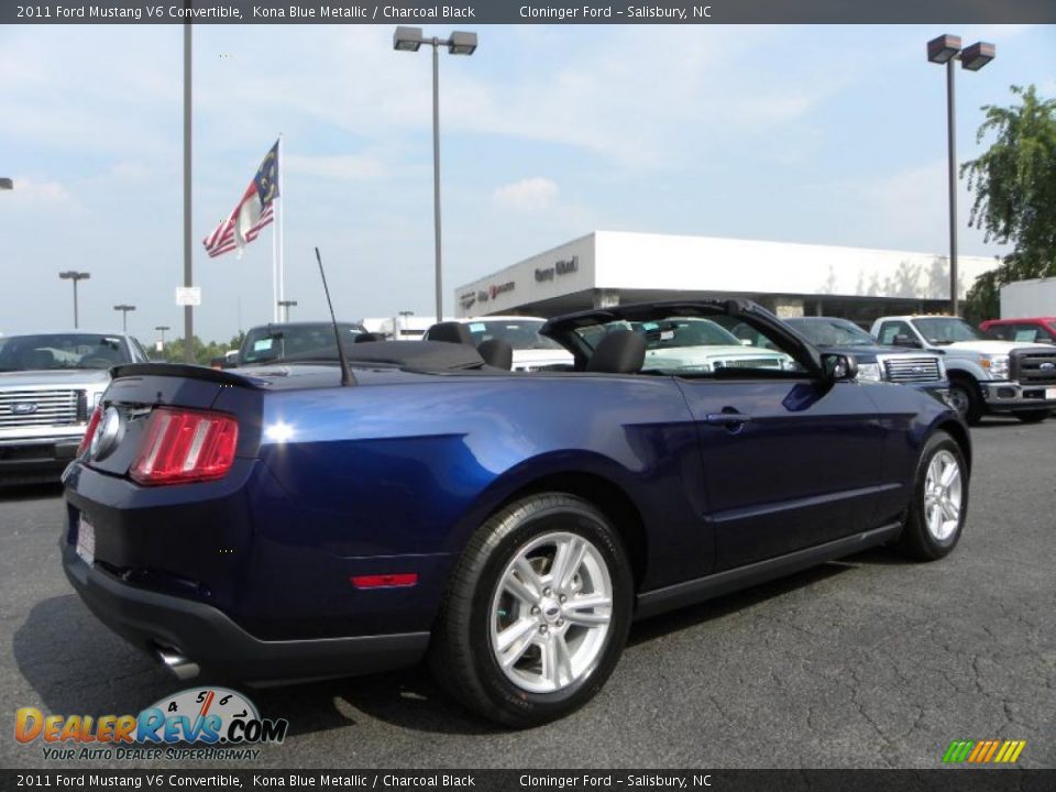 2011 Ford Mustang V6 Convertible Kona Blue Metallic / Charcoal Black Photo #25