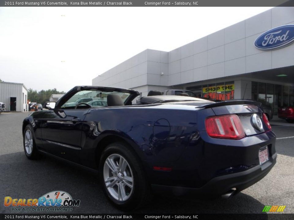 2011 Ford Mustang V6 Convertible Kona Blue Metallic / Charcoal Black Photo #26