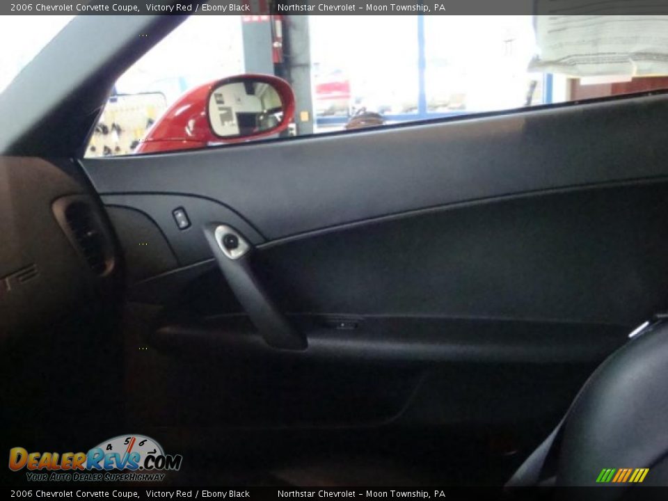 2006 Chevrolet Corvette Coupe Victory Red / Ebony Black Photo #16