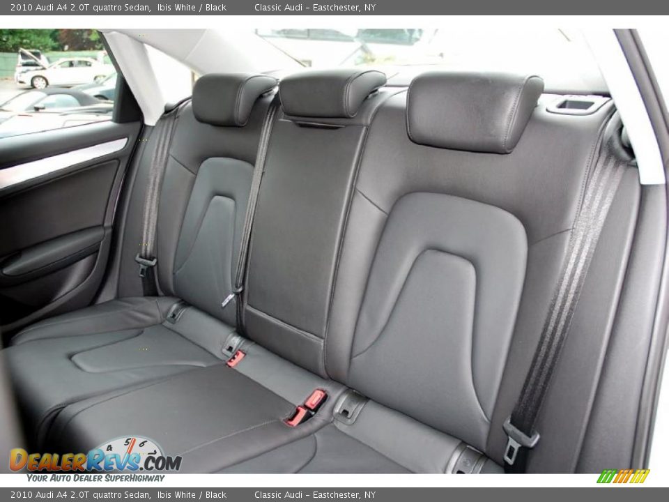 2010 Audi A4 2.0T quattro Sedan Ibis White / Black Photo #18