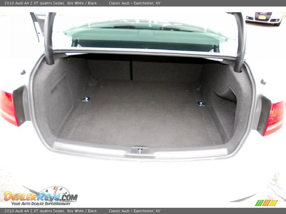 2010 Audi A4 2.0T quattro Sedan Ibis White / Black Photo #19