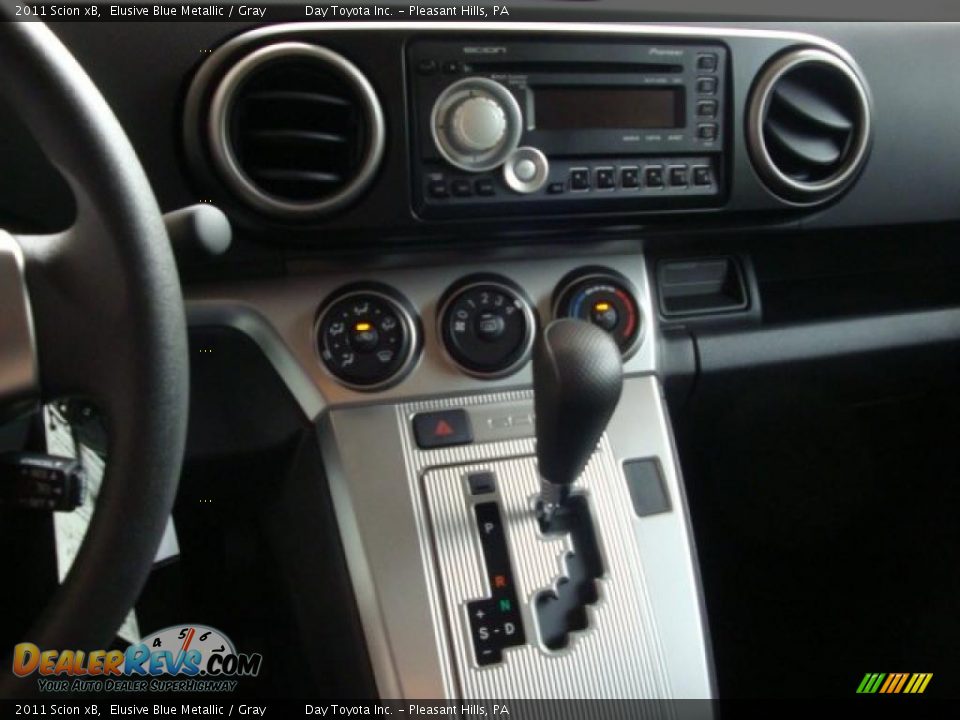2011 Scion xB Elusive Blue Metallic / Gray Photo #13