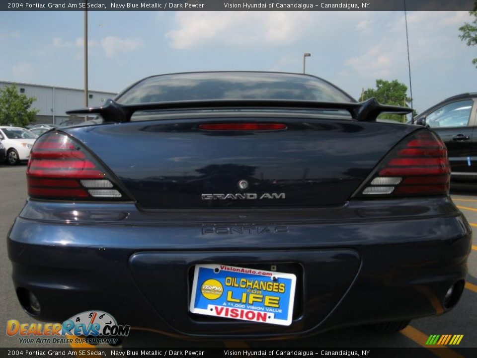 2004 Pontiac Grand Am SE Sedan Navy Blue Metallic / Dark Pewter Photo #16