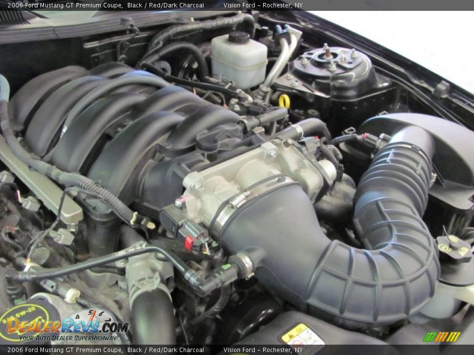 2006 Ford Mustang GT Premium Coupe Black / Red/Dark Charcoal Photo #13