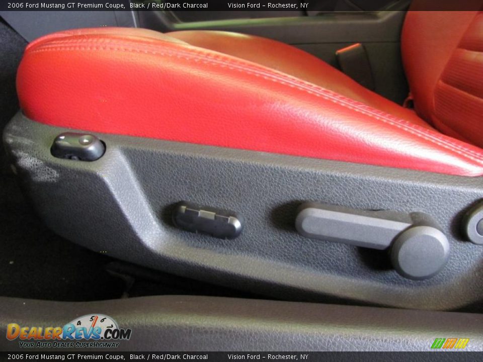 2006 Ford Mustang GT Premium Coupe Black / Red/Dark Charcoal Photo #23