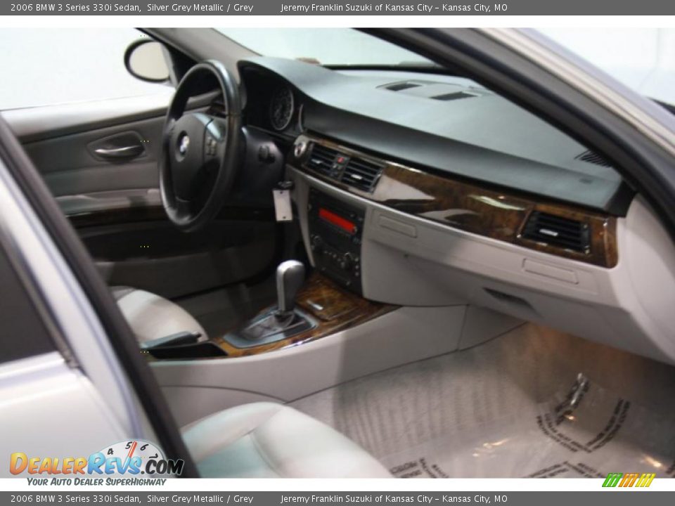 2006 BMW 3 Series 330i Sedan Silver Grey Metallic / Grey Photo #7