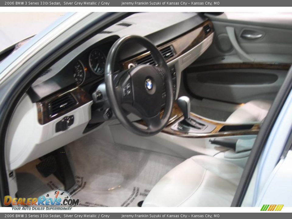 2006 BMW 3 Series 330i Sedan Silver Grey Metallic / Grey Photo #12